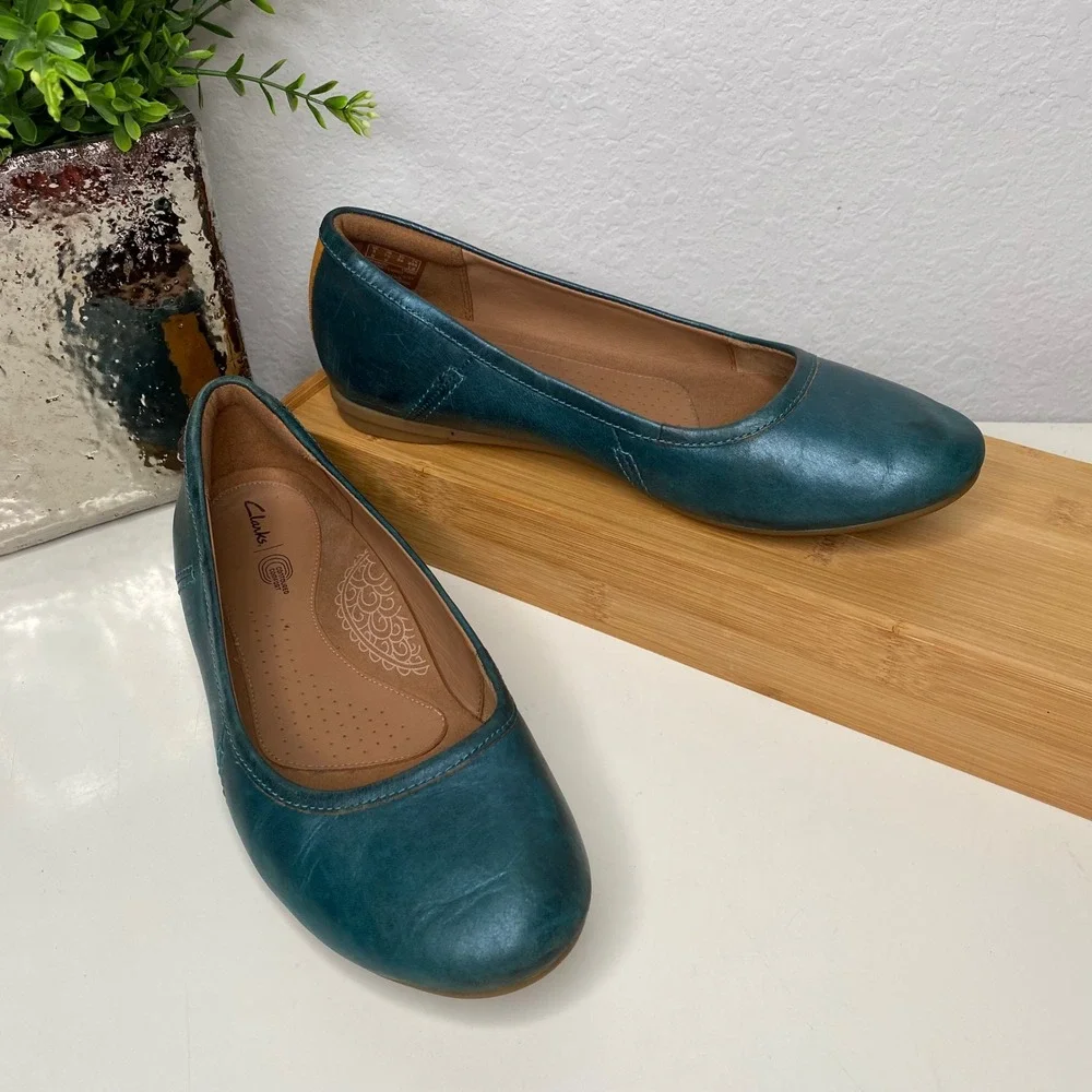 Clarks Ballet Flats Womens Teal Blue Leather Contoured Comfort Minimalist 7.5M
